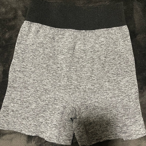 NWOT Free People Movement Prajna shorts - Picture 3 of 3